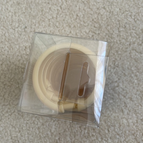 Plastic Shower Hooks - Picture 6 of 7